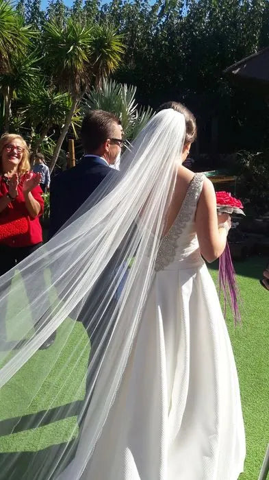 Rosa con el Velo de Novia Badajoz - Odilia Bridal