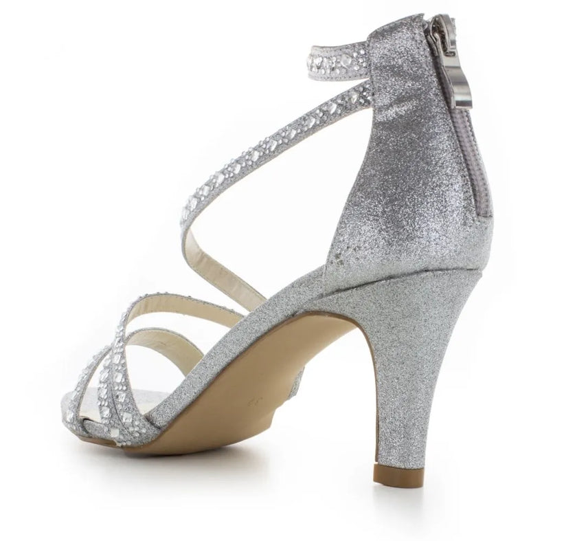 Zapato de fiesta piroxena plateadas con glitter y tacón de 6.5 cm