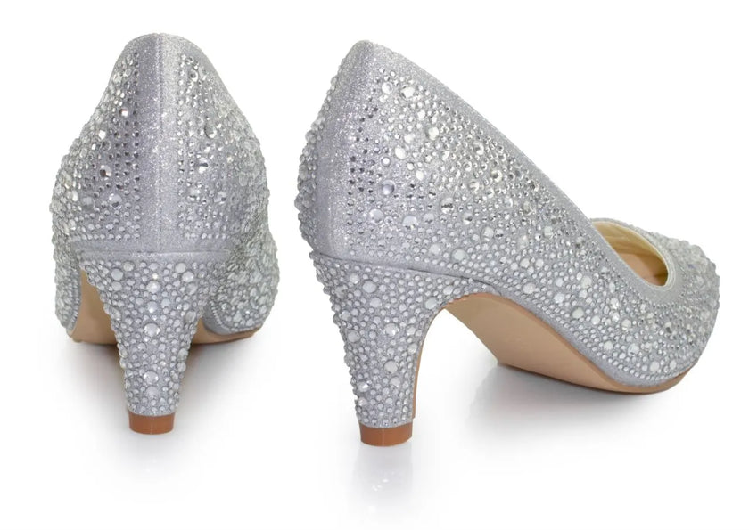 Zapatos de fiesta plateados con tacón de 5.5 cm, detalles de strass y plantilla acolchada para máxima elegancia y confort.