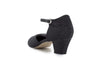 Zapatos de fiesta negros con tacón bajo y brillo sutil, diseño cómodo para eventos nocturnos