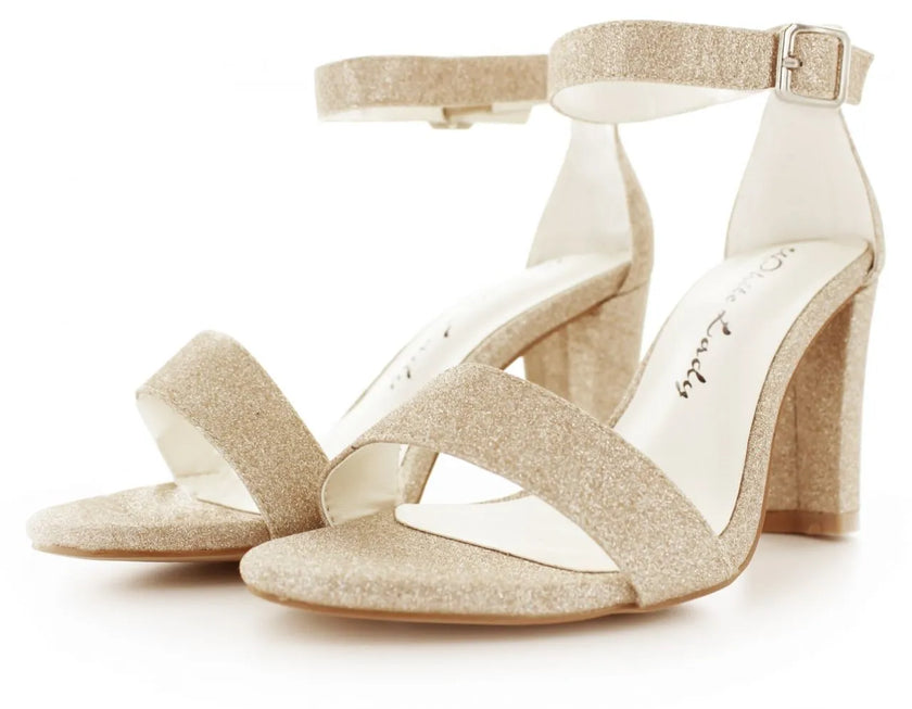 Zapato de fiesta color champagne con tacón de 7.5 cm y efecto glitter