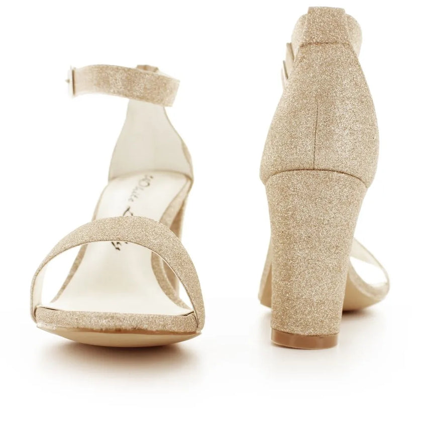 Zapato de fiesta color champagne con tacón de 7.5 cm y efecto glitter