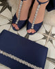 Zapatos fiesta Sandalias de fiesta Dolly en satén azul medianoche con T-bar adornado con cristales y tacón de bloque estilizado.