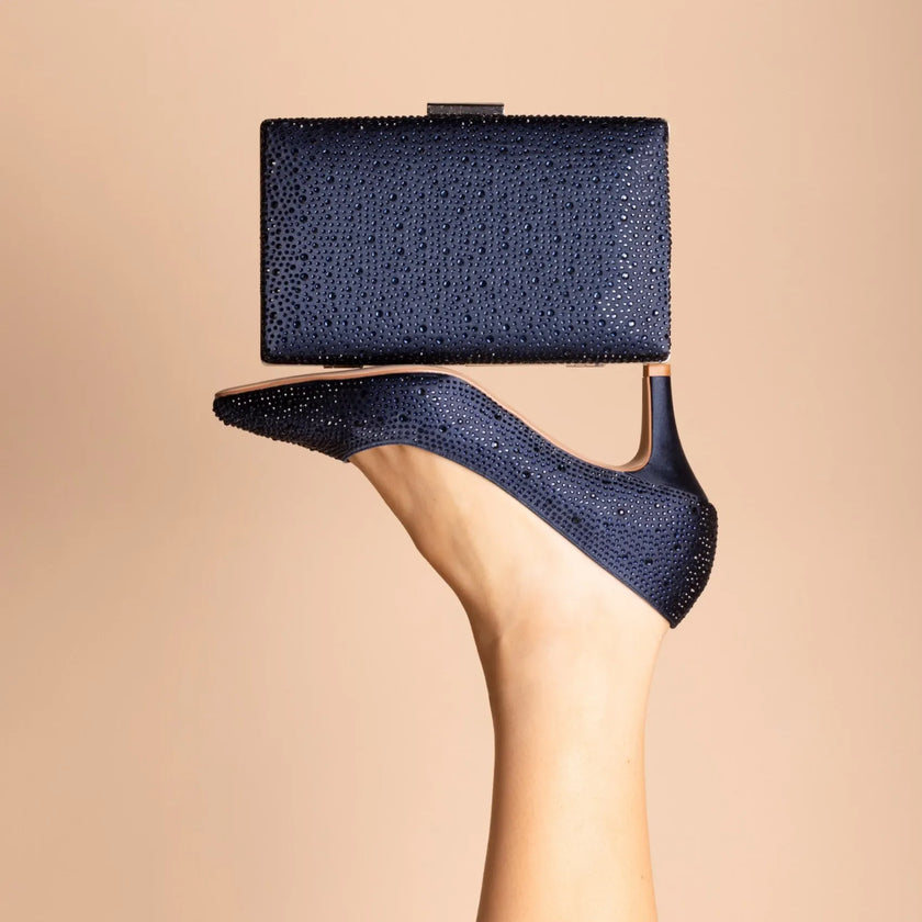 zapatos de fiesta con pedrería Tacones de fiesta Calypso con acabado brillante, tacón cómodo y diseño sofisticado para eventos especiales.